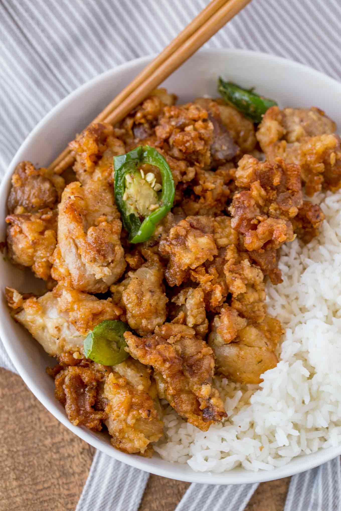 cho gà tre an gì trước khi đá cho gà tre an gì trước khi đá
