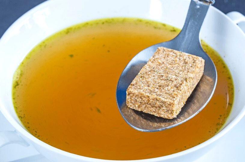 gà bằng đá trắng phong tủy